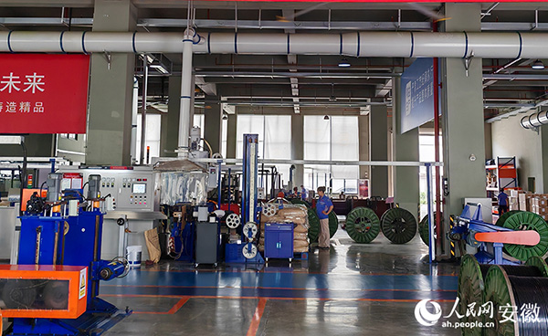 環(huán)瑞電熱工廠。 人民網(wǎng) 丁紀攝